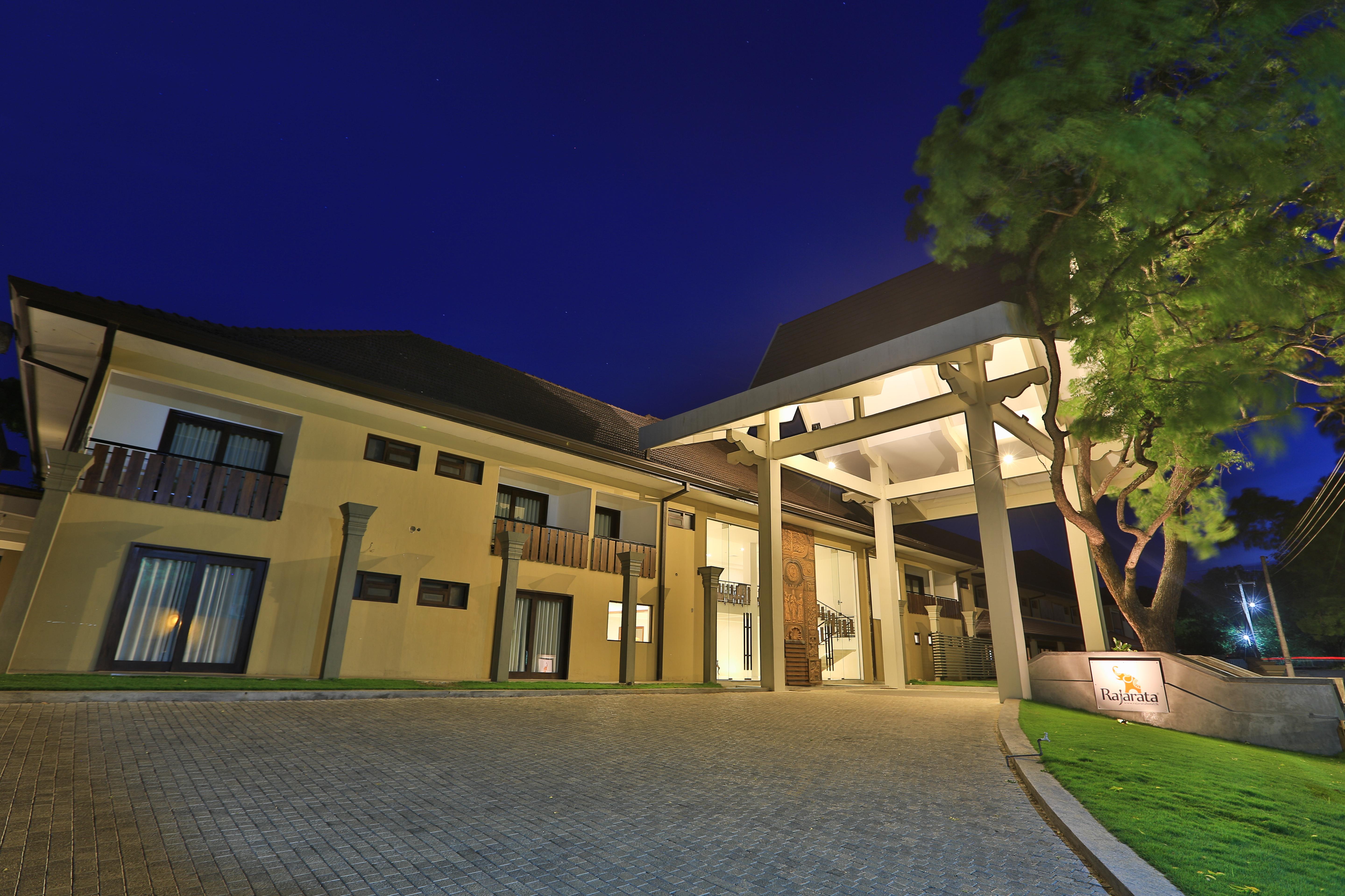 Rajarata Hotel Anuradhapura Ngoại thất bức ảnh