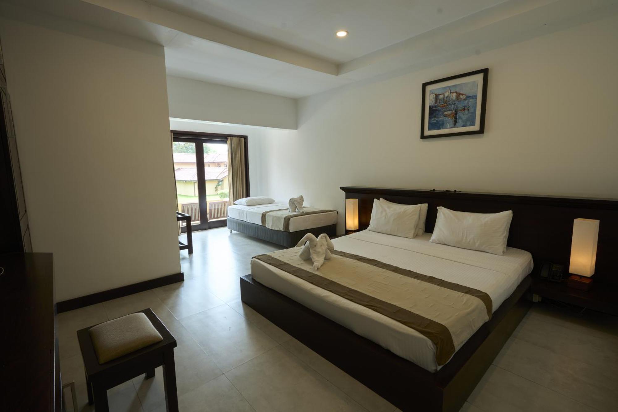Rajarata Hotel Anuradhapura Ngoại thất bức ảnh