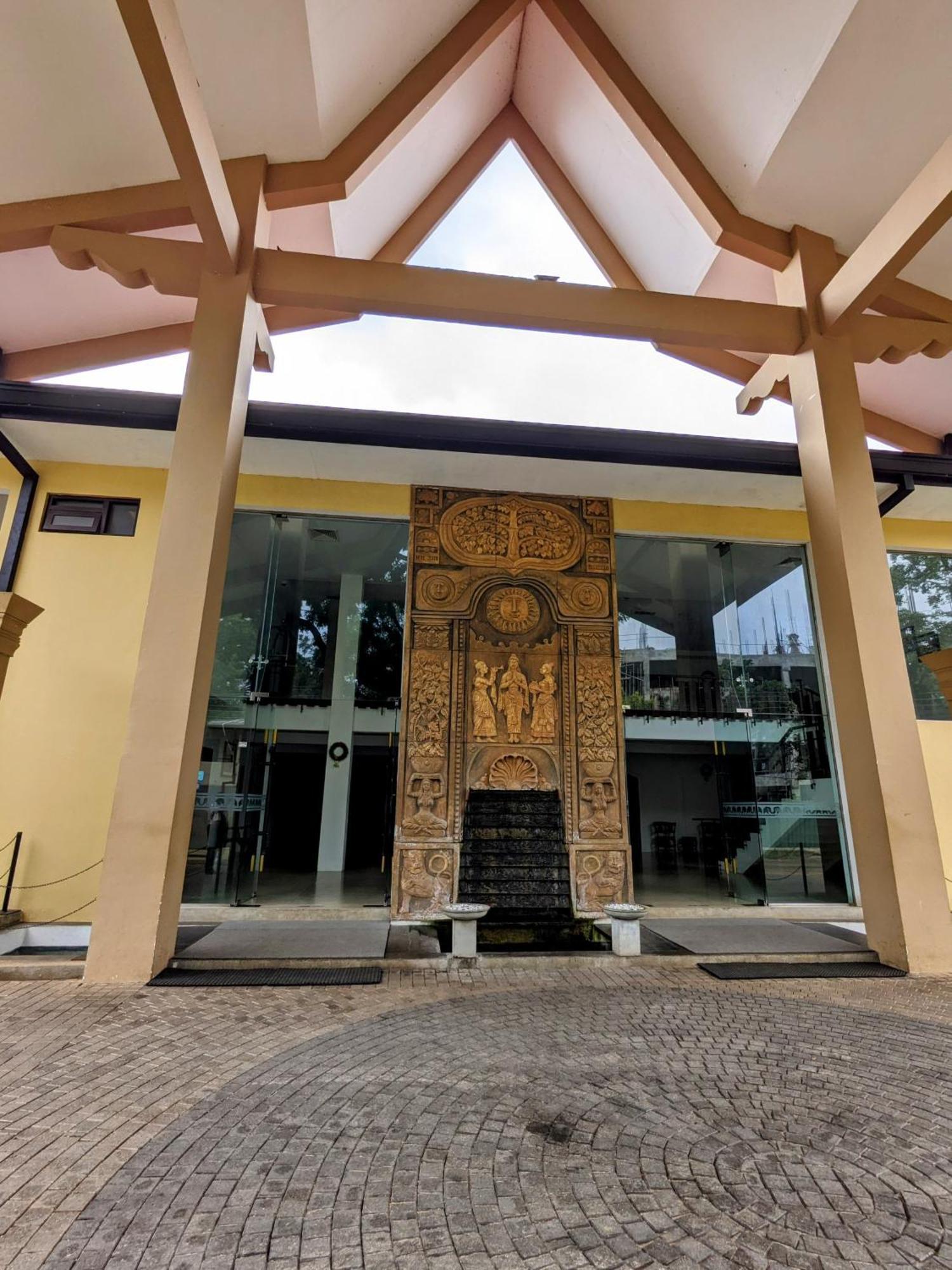 Rajarata Hotel Anuradhapura Ngoại thất bức ảnh